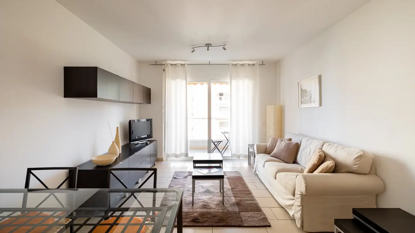 Appartement meublé à louer - Via Luigi Taddei, 6962 Viganello - Photo 2