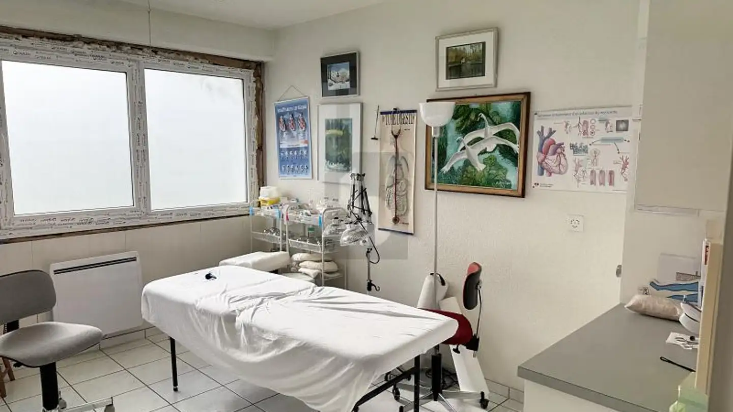 Medical practice for rent - 1566 Les Friques - Photo 4