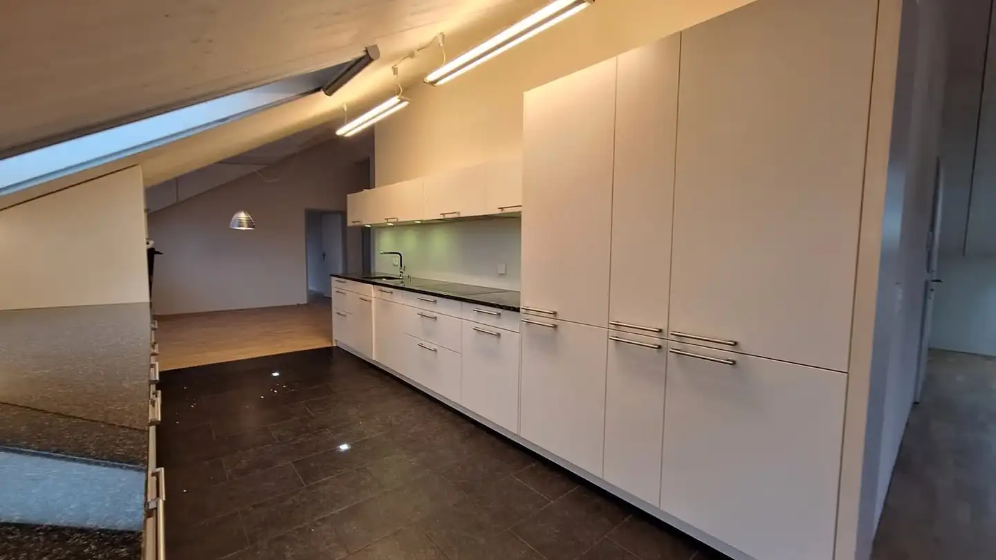 Dachgeschosswohnung mieten - Zürichstrasse 4, 3422 Kirchberg BE - Foto 2