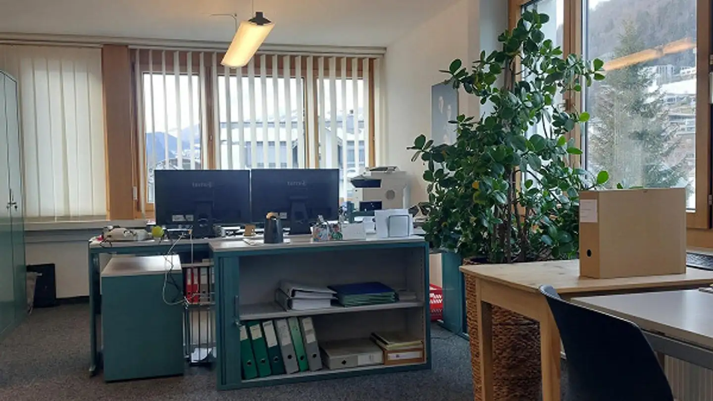 Office space for rent - Plazza Cumin 1, 7130 Ilanz - Photo 2