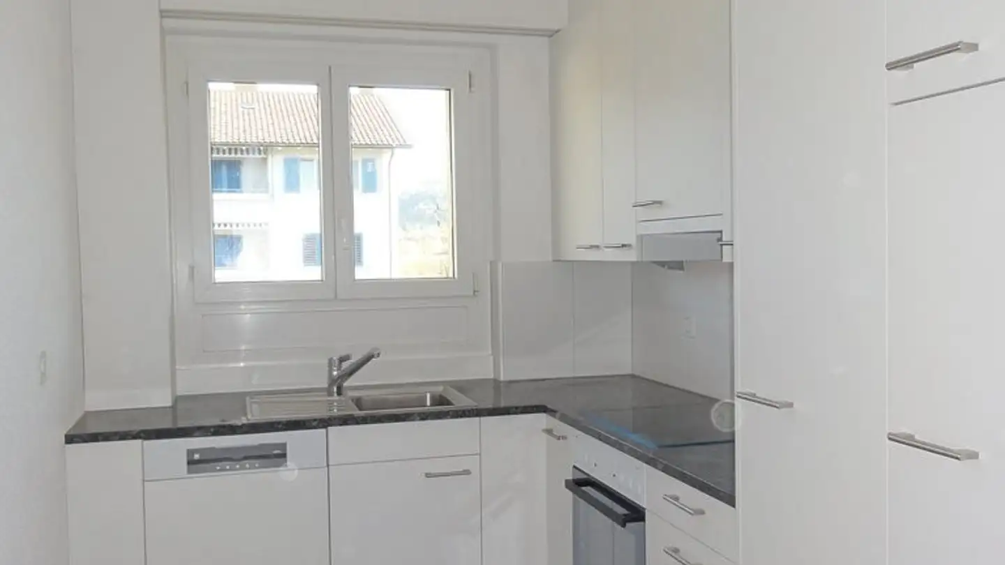 Apartment for rent - Kirchfeldstrasse 12, 3613 Steffisburg - Photo 2