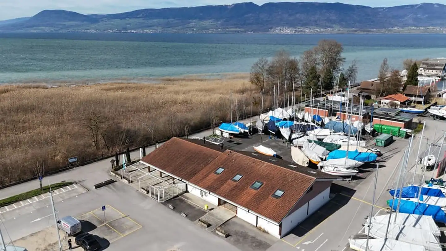 Commercial for sale - 1545 Chevroux - Photo 2