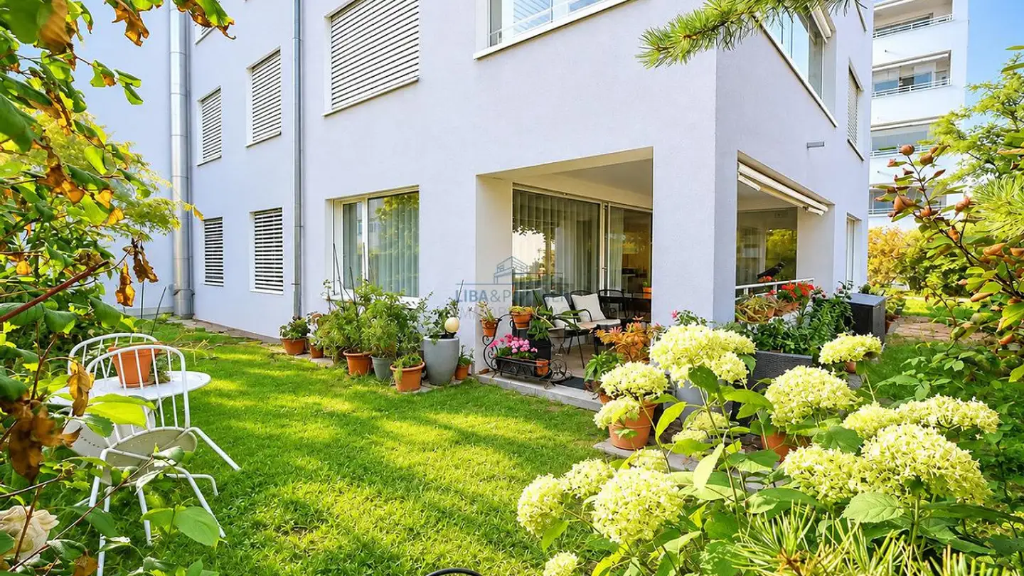 Apartment for sale - 4302 Augst BL