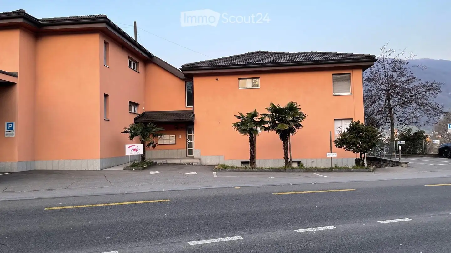 Appartement à louer - Via Cantonale 14, 6814 Cadempino