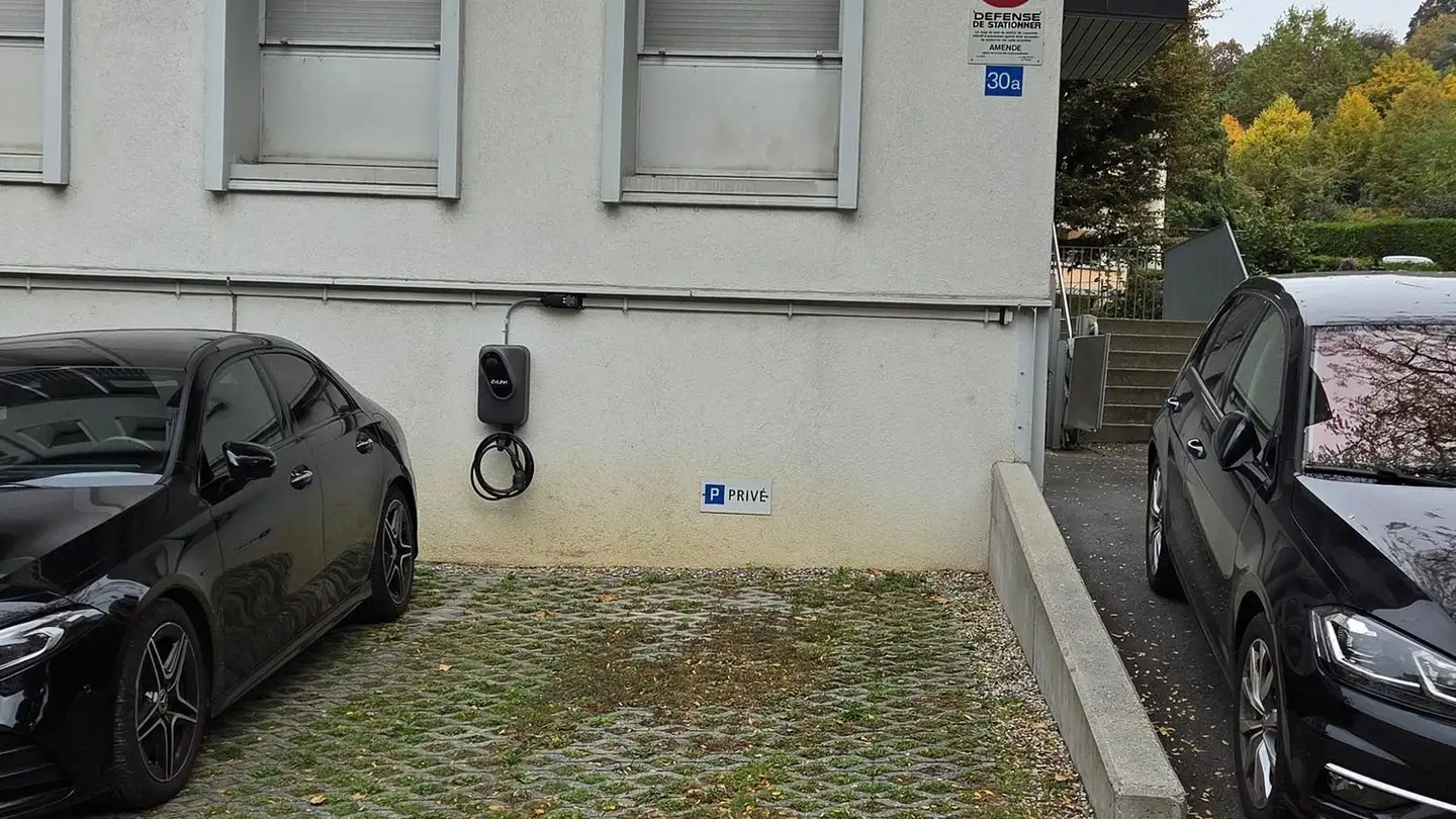 Outdoor parking space for rent - Chemin De Renens 30a, 1004 Lausanne