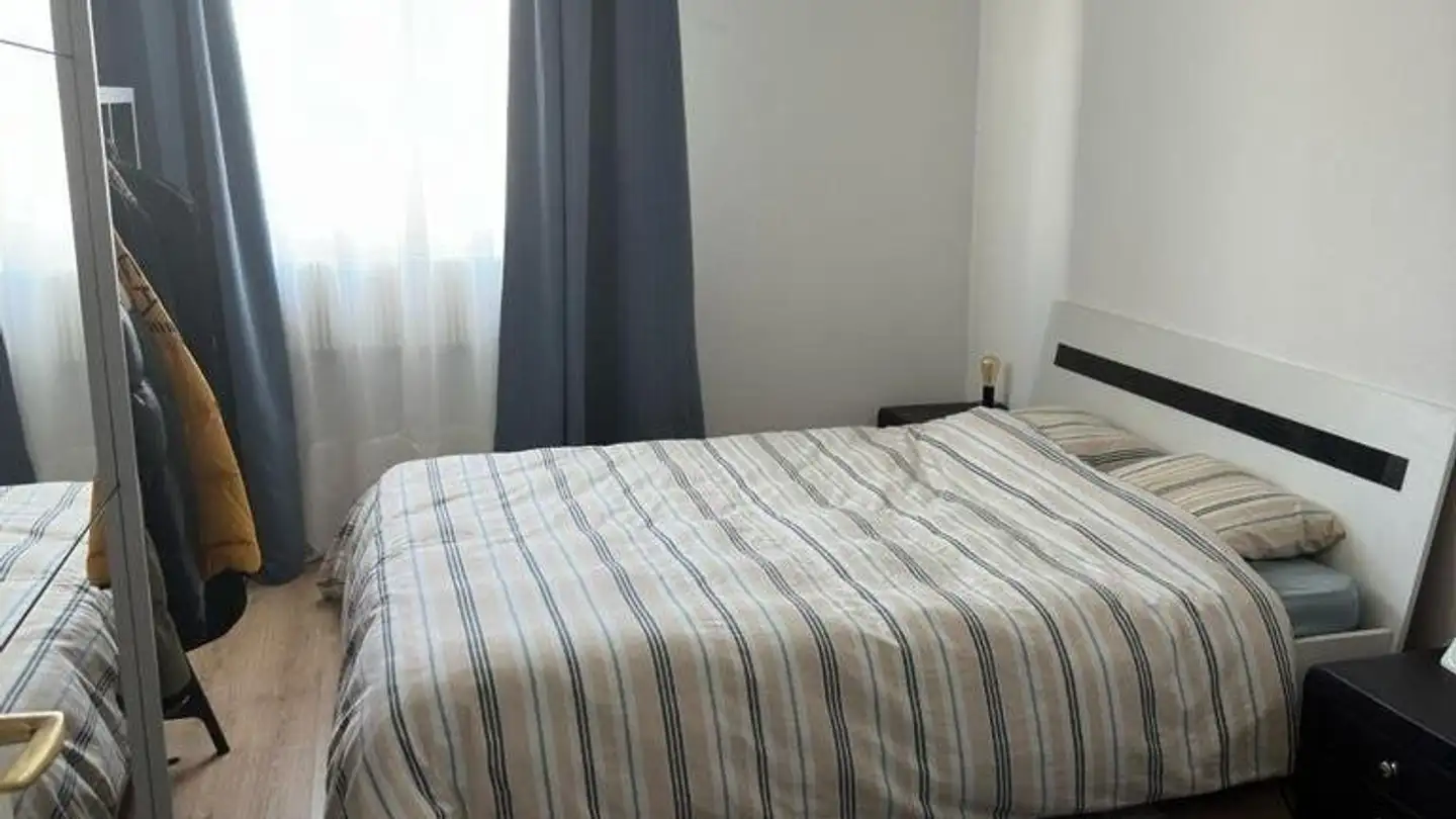 Chambre à louer - Route de l'Etraz, 1260 Nyon