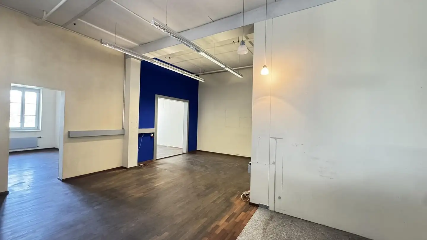 Commercial à louer - Bahnhofstrasse 37, 3427 Utzenstorf - Photo 2