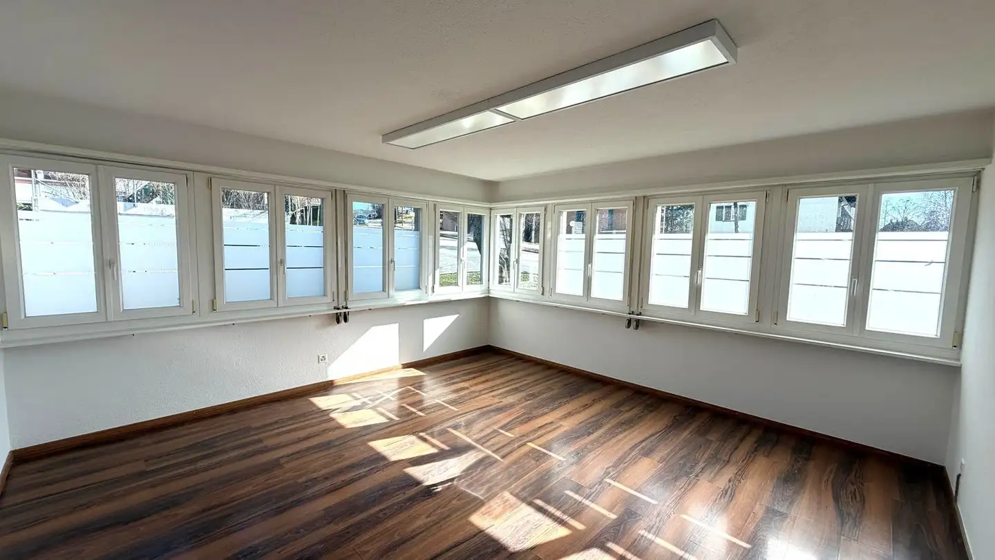 Geschäft mieten - Spitalstrasse 45, 8620 Wetzikon ZH - Foto 2