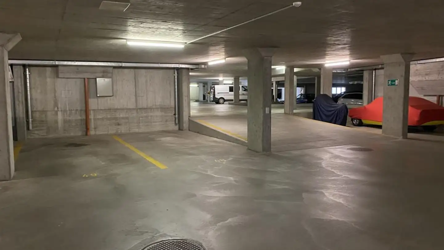 Place de parking souterraine à louer - Margrethenweg, 6275 Ballwil