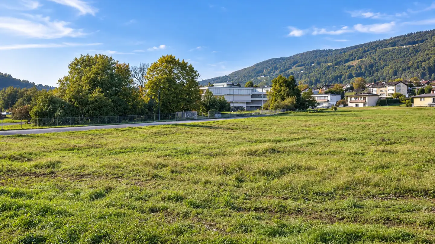 Commercial building plot for sale - 6930 Bedano