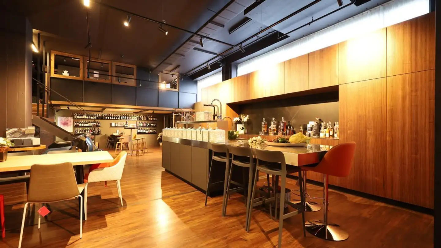 Commercial for rent - Muttenzerstrasse 105, 4133 Pratteln