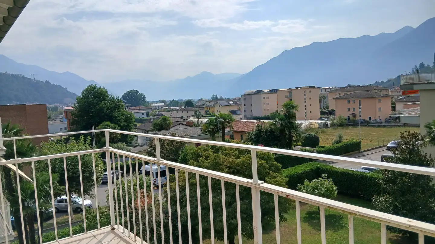 Appartement à louer - Via Cesura 10, 6616 Losone
