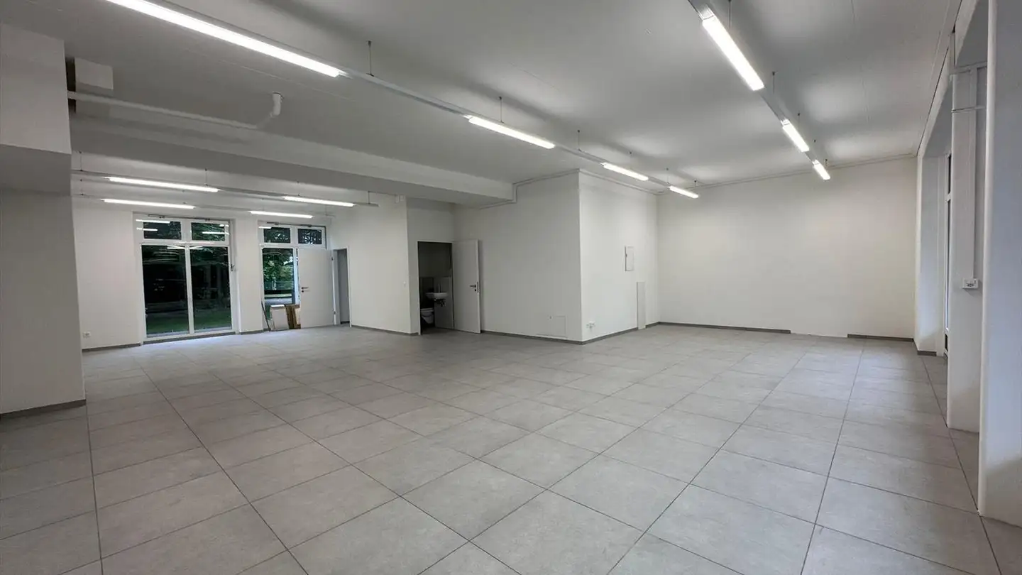 Commercial for rent - Chemin Radius / Radiusweg, 2503 Biel/Bienne