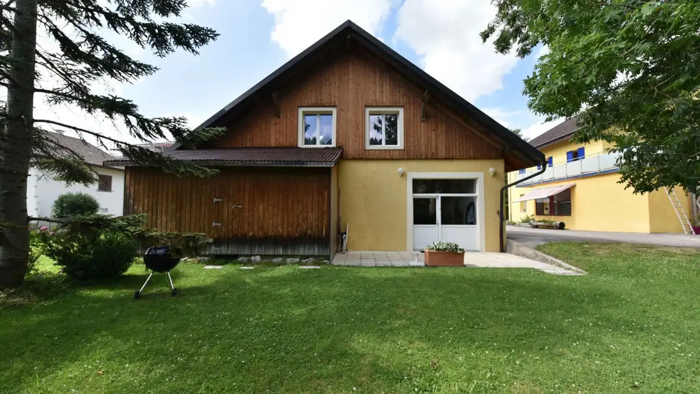 Single house for sale - Mont-Des-Verrières, 2126 Les Verrières - Photo 2