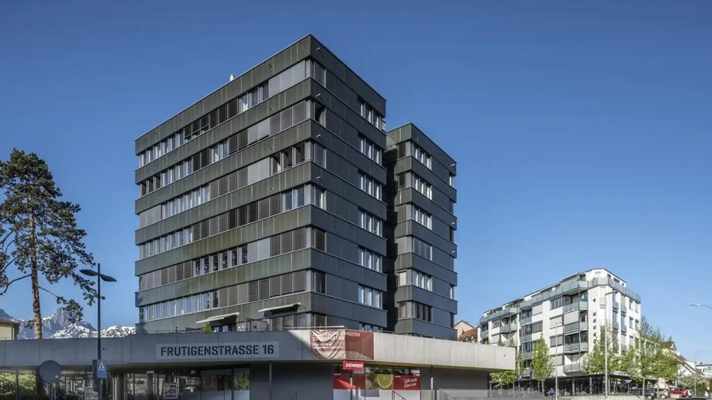 Überdachter Motorradparkplatz mieten - Länggasse 1, 3600 Thun