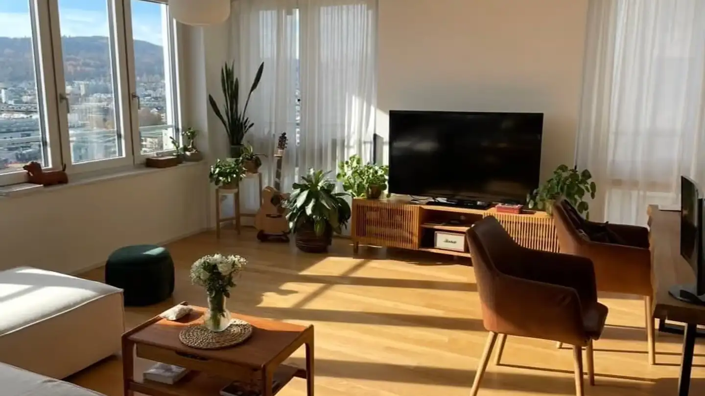 Appartement meublé à louer - Hohlstrasse 440, 8048 Zürich