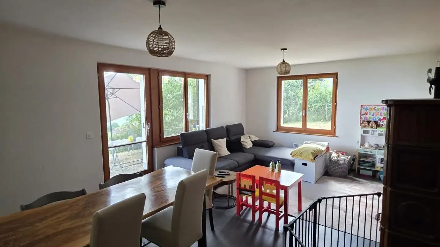 Single house for rent - 1423 Vaugondry - Photo 2
