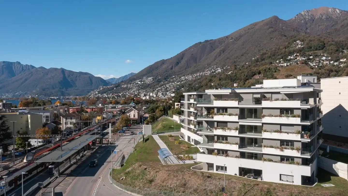 Single garage for rent - Via San Nicolao 38, 6598 Tenero