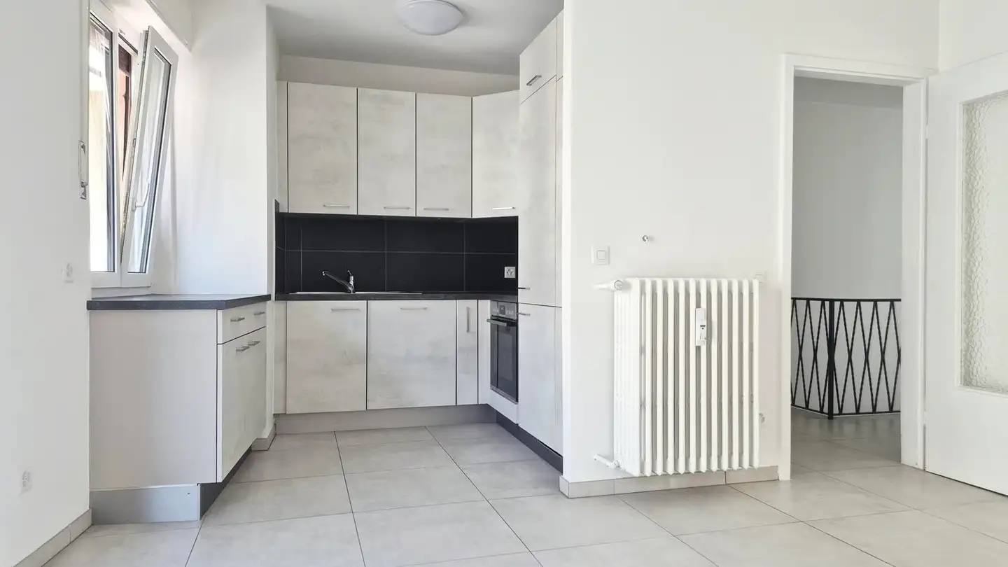 Apartment for rent - Via Lugano 3, 6988 Ponte Tresa - Photo 2