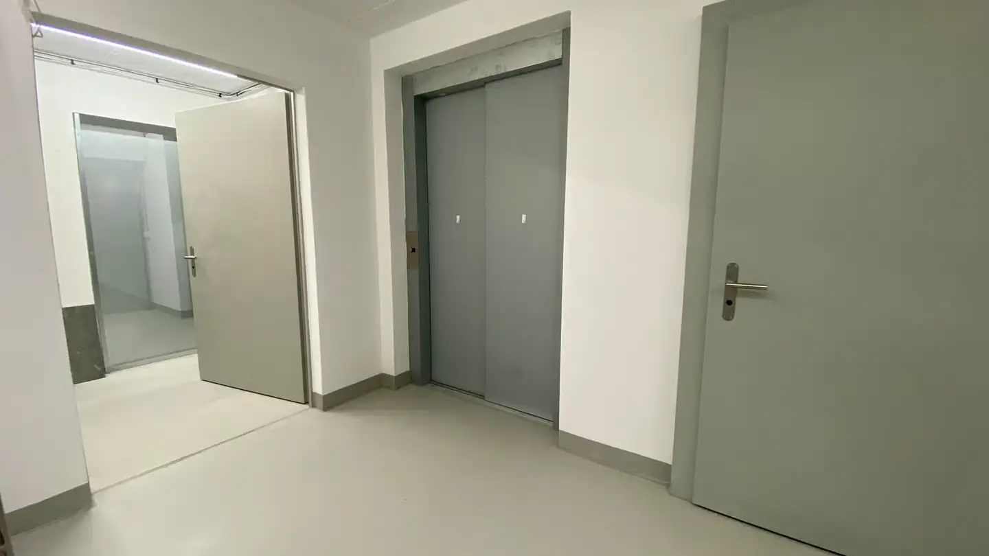 Storage space for rent - Zusingerstrasse 2, 8762 Schwanden GL - Photo 3