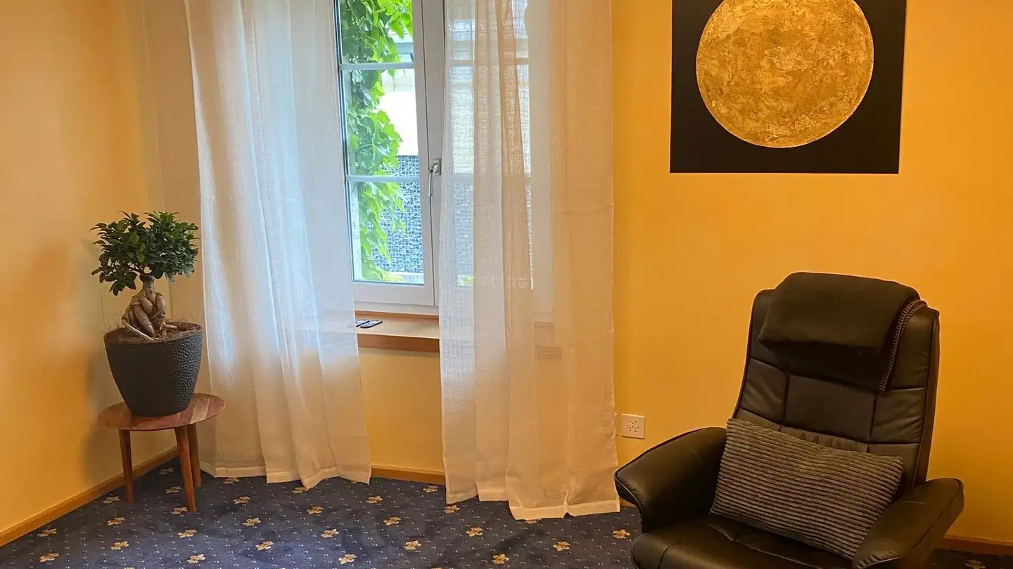Arztpraxis mieten - Bahnstrasse 5, 8610 Uster - Foto 4