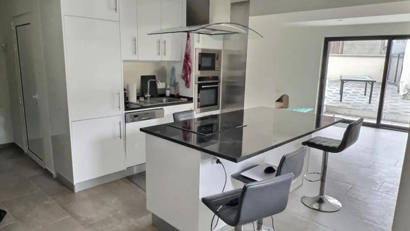 Row house for sale - 1355 Sergey - Photo 2