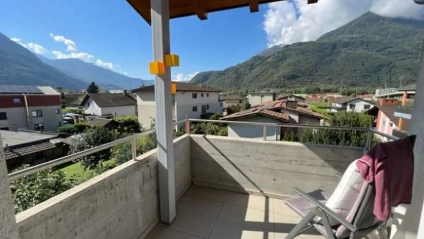 Apartment for rent - 6532 Castione