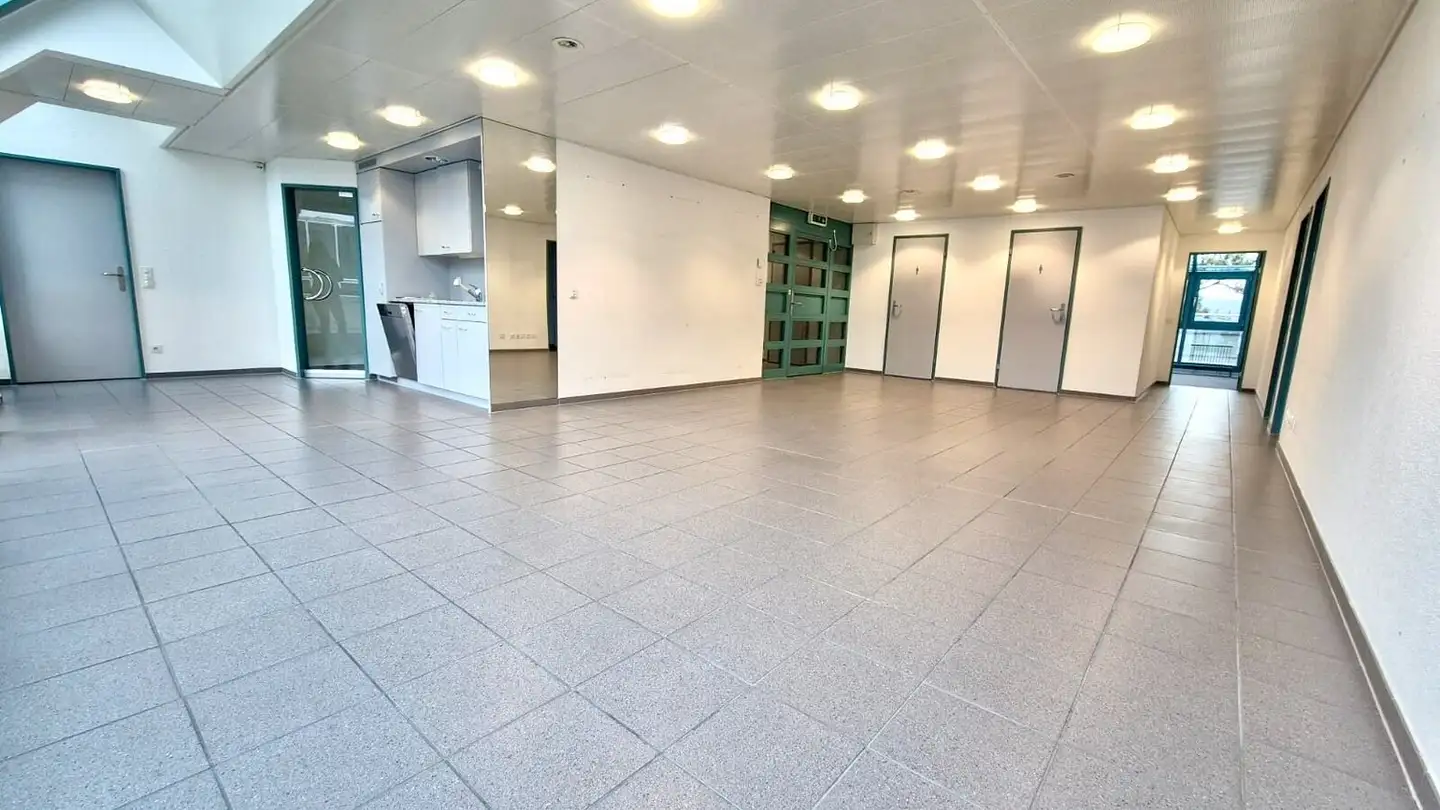 Commercial for rent - Bahnhofstrasse 94, 5000 Aarau - Photo 2