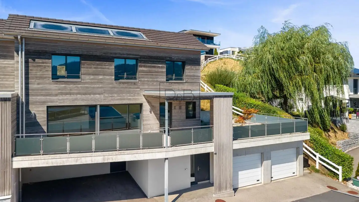 Single house for sale - 1645 Le Bry