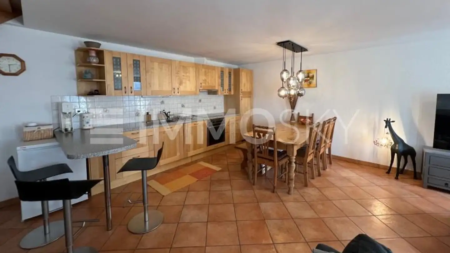 Single house for sale - 6810 Isone - Photo 2