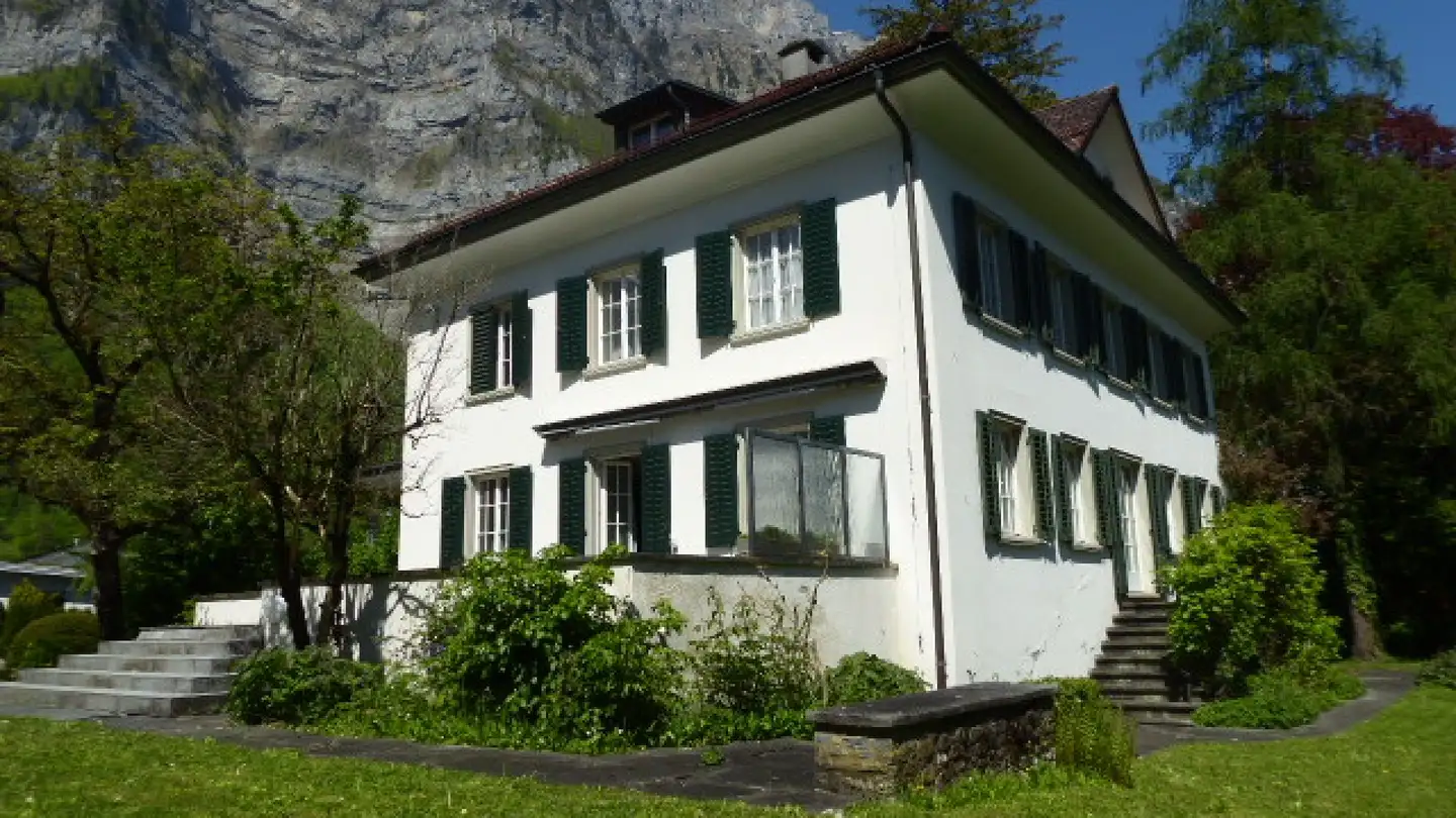 Casa singola in vendita - Lerchenstrasse 1, 8754 Netstal