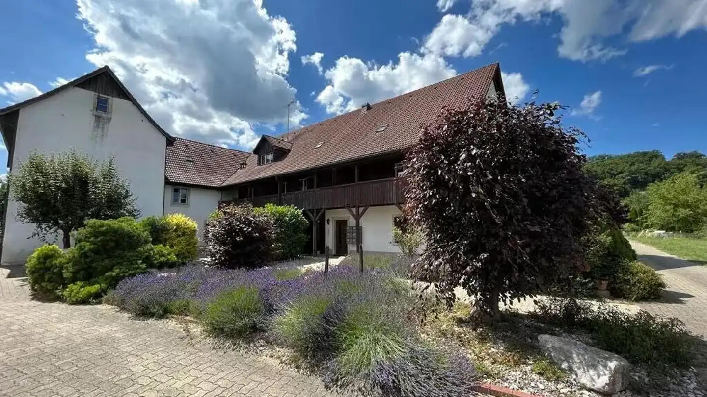 Duplex for rent - 2906 Chevenez