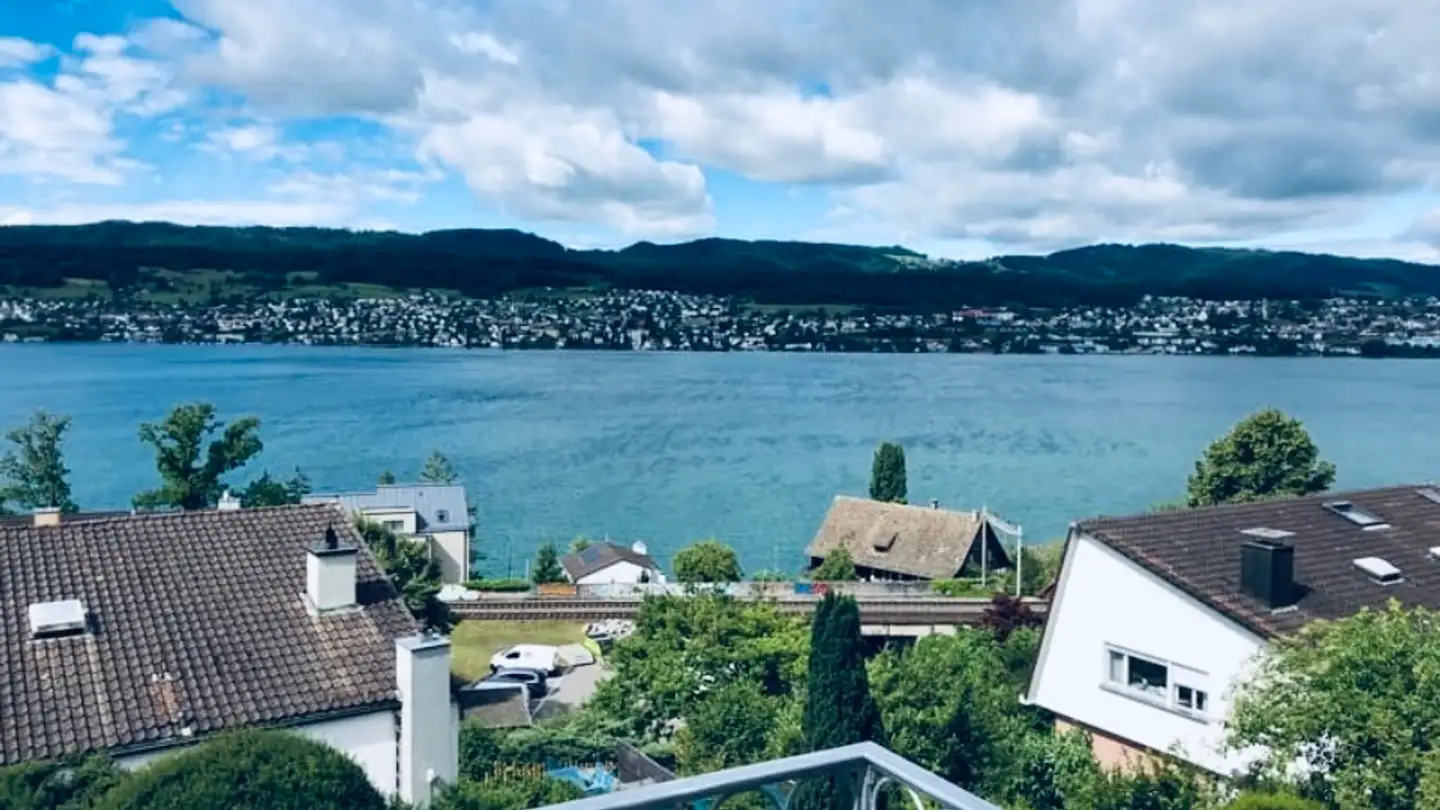 Appartement meublé à louer - 8704 Herrliberg