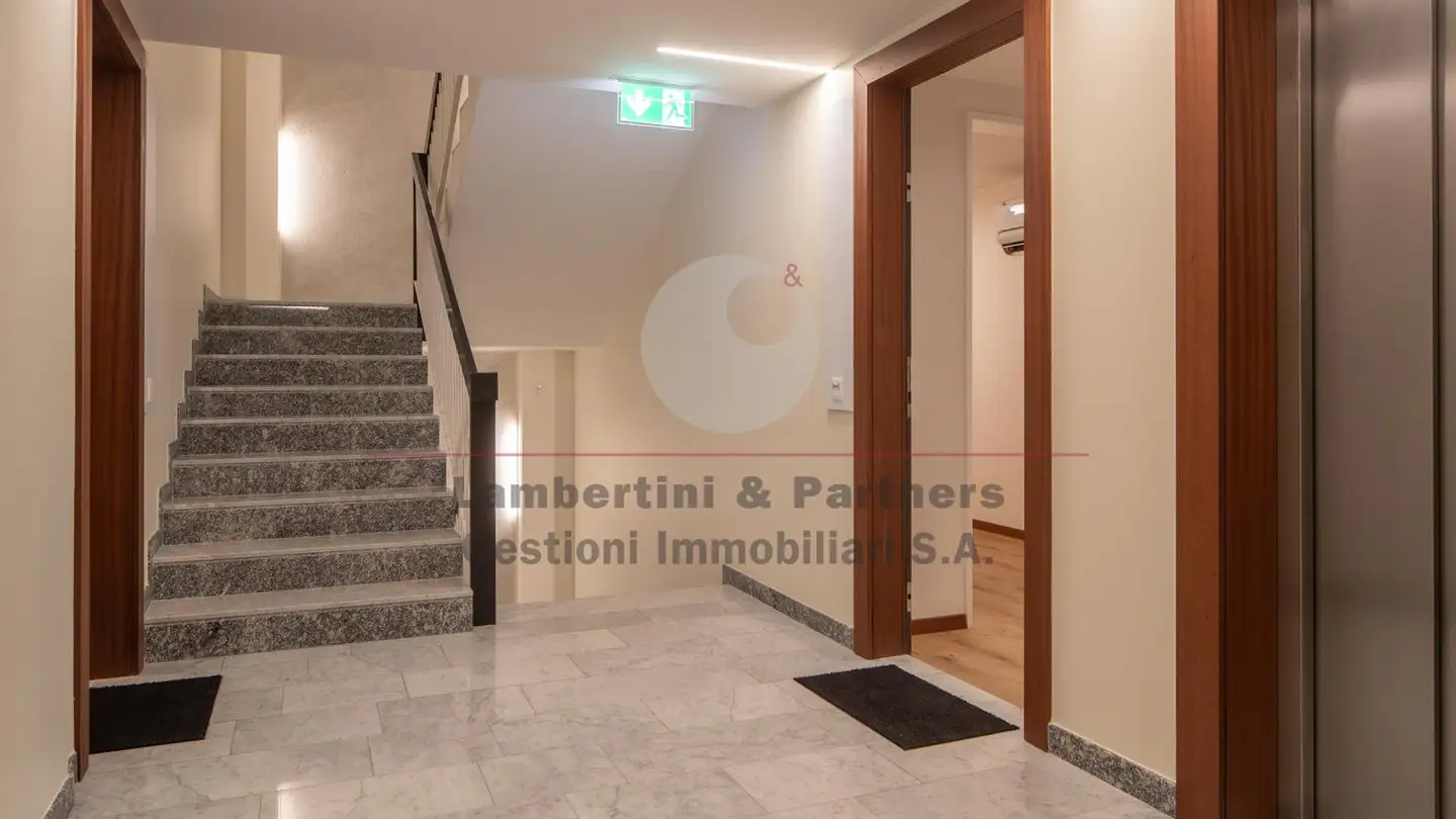 Bureau à louer - Via Alla Ramogna 14, 6600 Locarno - Photo 3