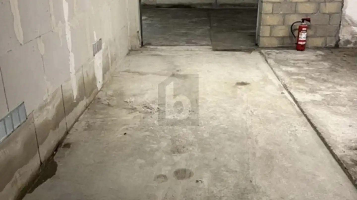 Indoor parking space for sale - 2046 Fontaines NE - Photo 2