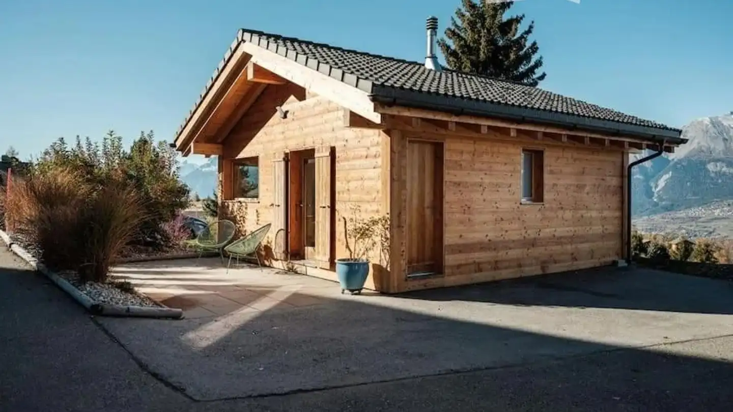 Single house for rent - Linzerbot, 1973 Nax