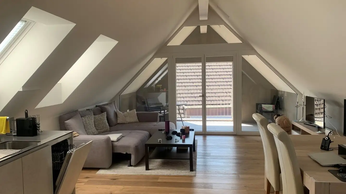 Appartamento in affitto - Alte Bergstrasse 2, 8604 Volketswil