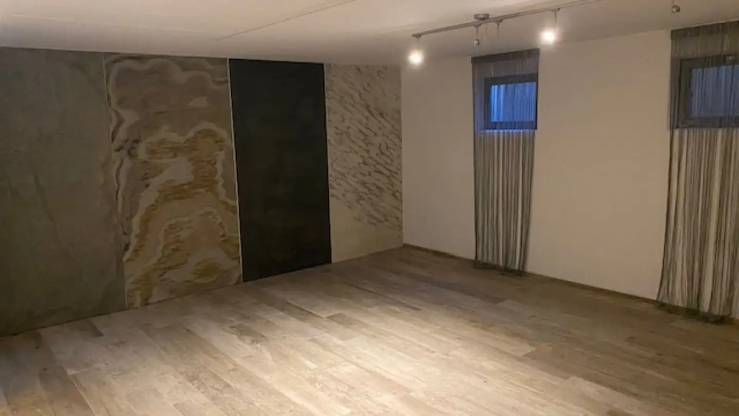 Negozio in affitto - Hauptstrasse 7, 2562 Port - Photo 2