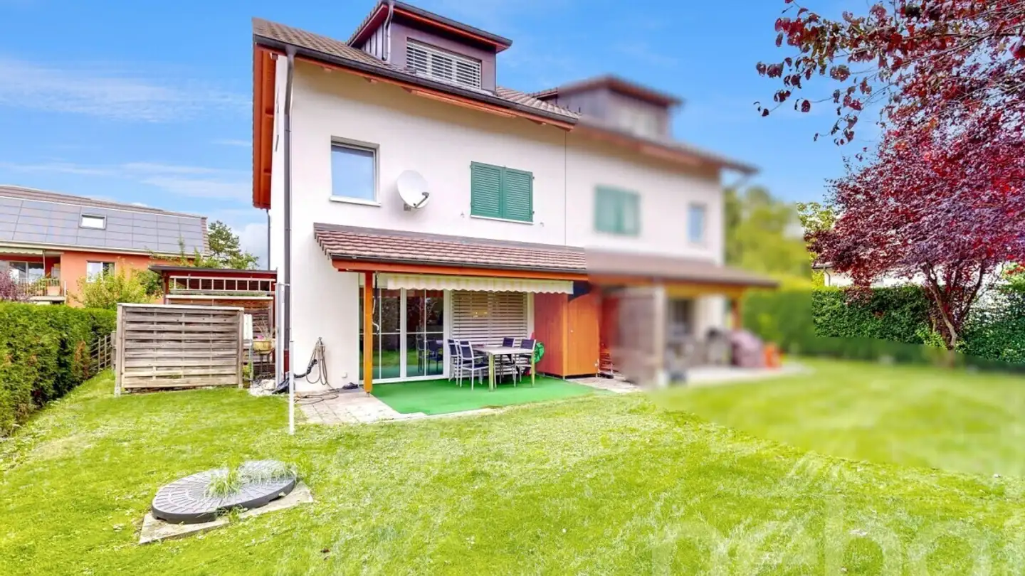 Row house for sale - 4143 Dornach