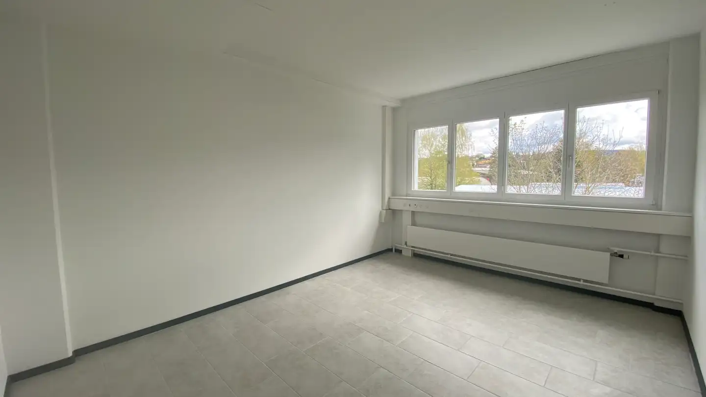 Office space for rent - Im Halbiacker 7, 8352 Elsau