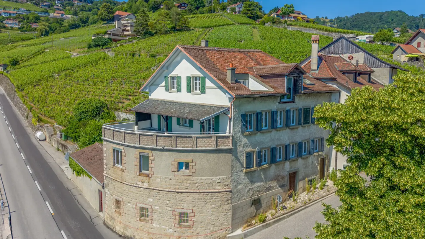 Mischgenutztes Gebäude kaufen - 1091 Grandvaux