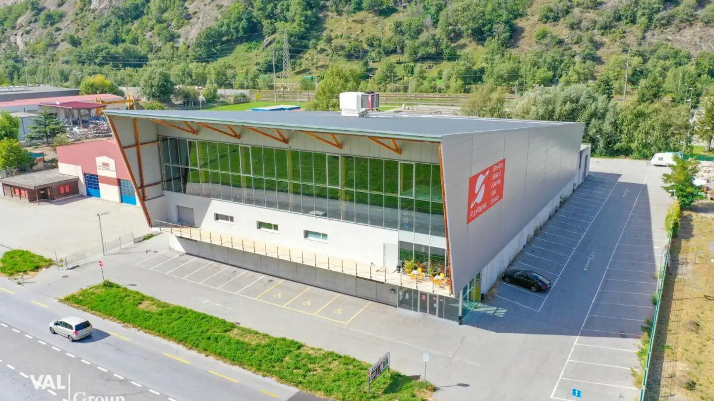 Sports hall for rent - 3900 Gamsen