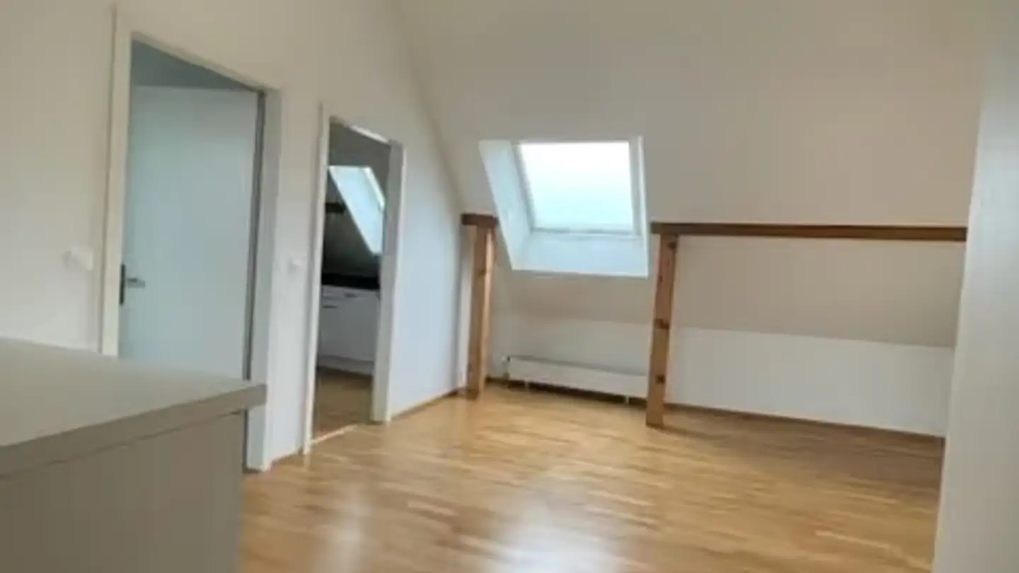 Dachgeschosswohnung mieten - Bahnhofplatz 16, 8953 Dietikon - Foto 2