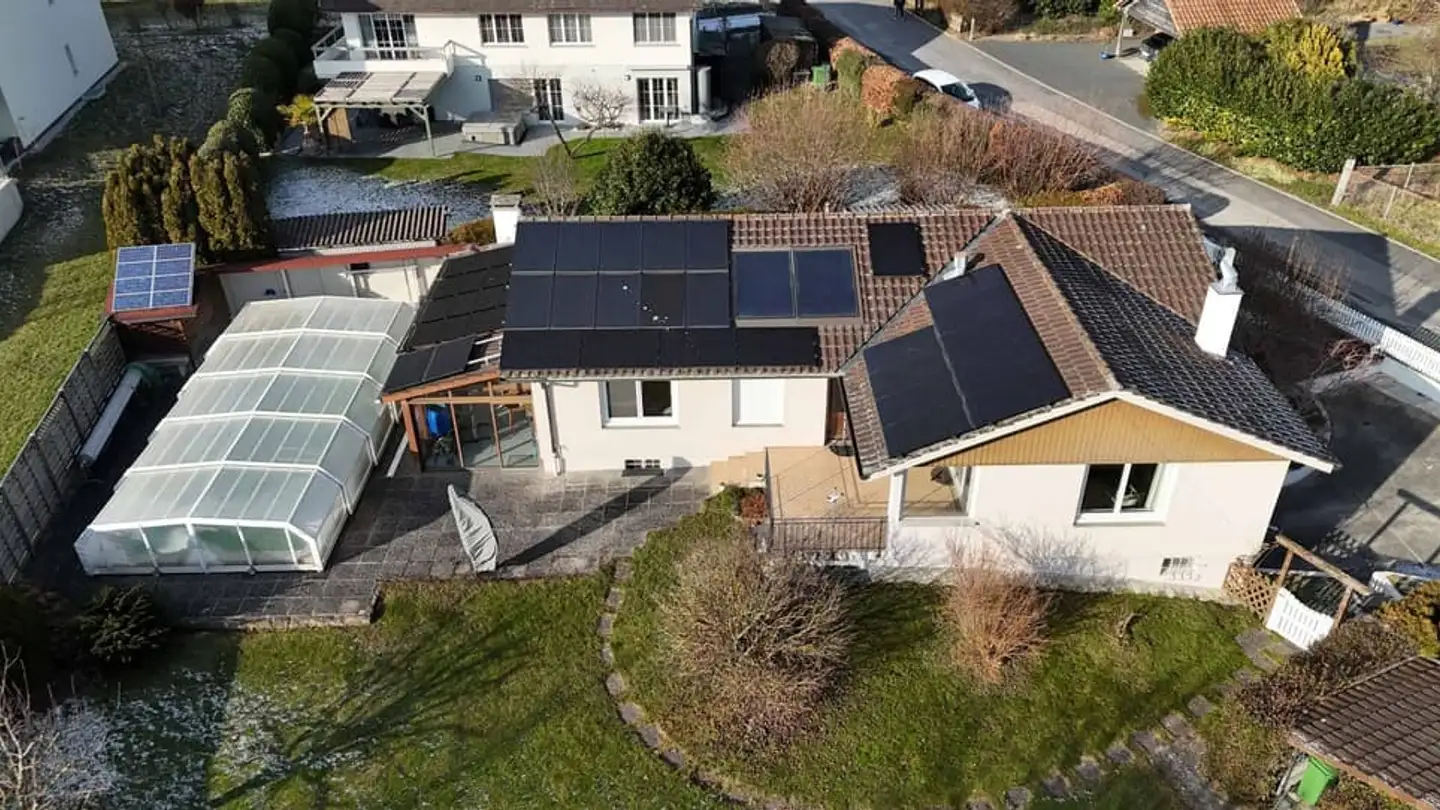 Single house for sale - 2087 Cornaux NE