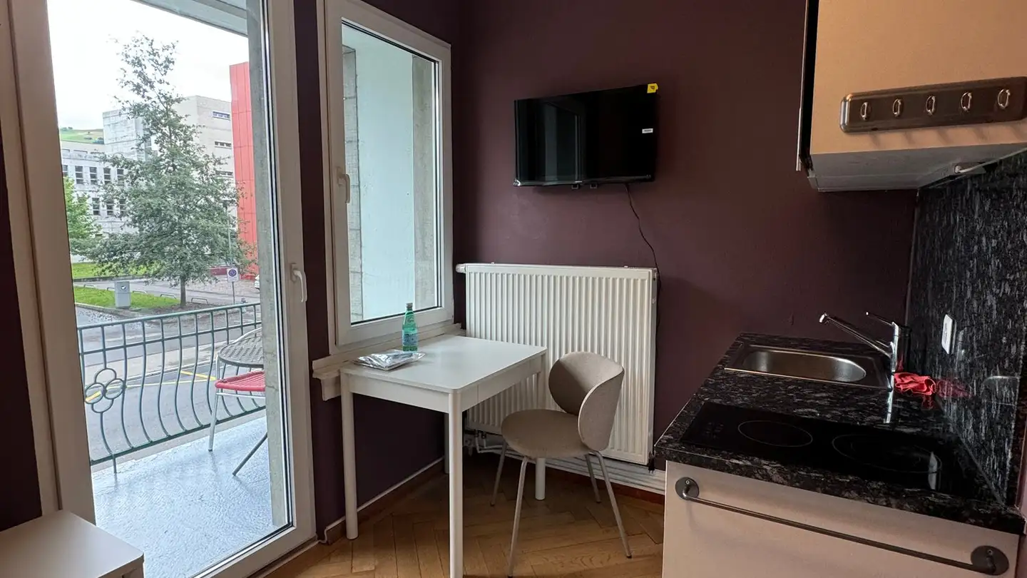 Studio for rent - Baarerstrasse 107, 6300 Zug