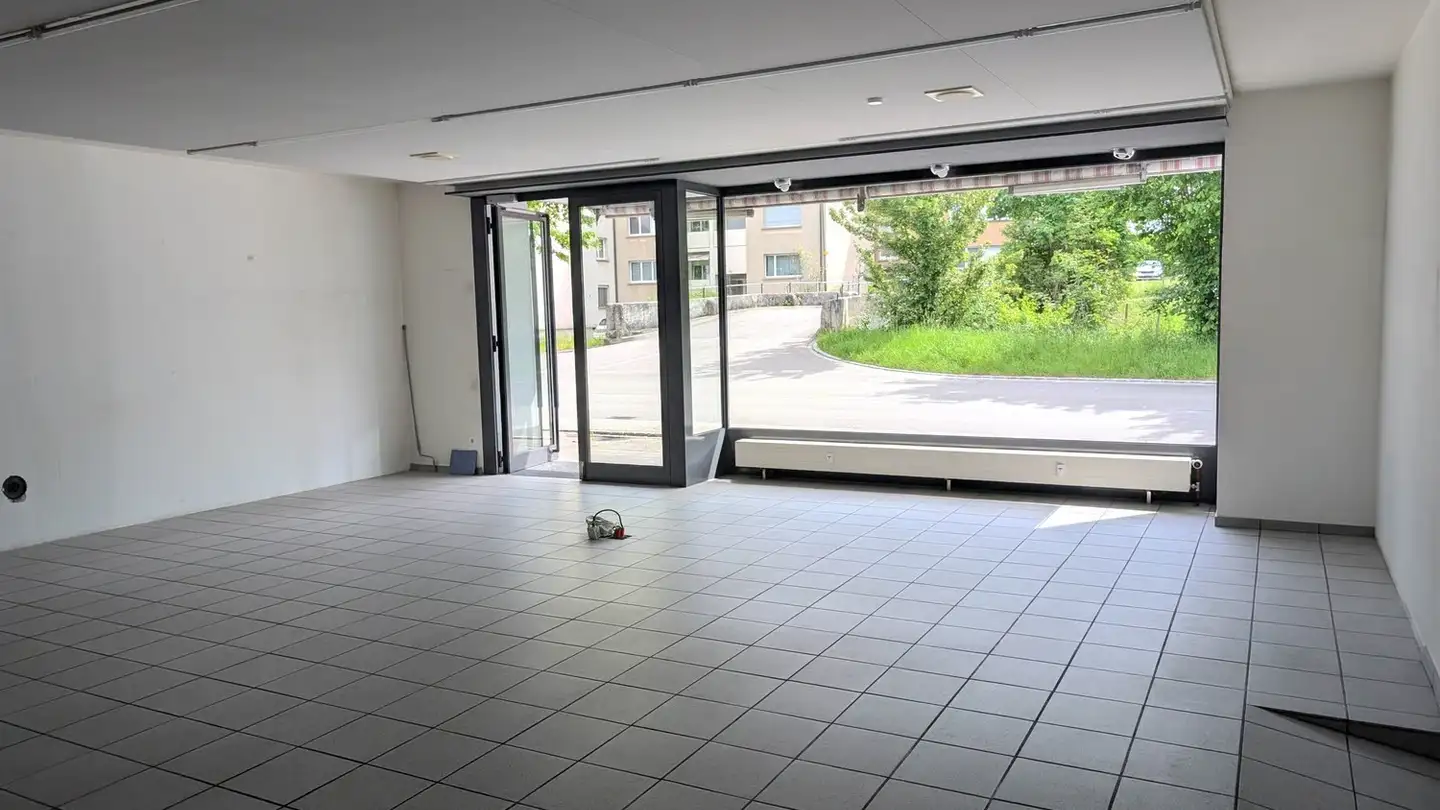 Shop for rent - Hauptstrasse 70, 4455 Zunzgen - Photo 3