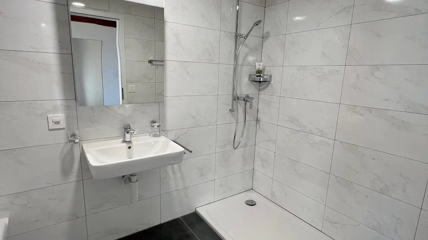 Appartement à louer - Le Bourg 9, 2087 Cornaux NE - Photo 4