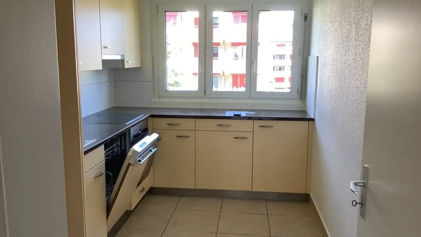 Apartment for rent - Rue Du Closel 14, 2074 Marin-Epagnier - Photo 3