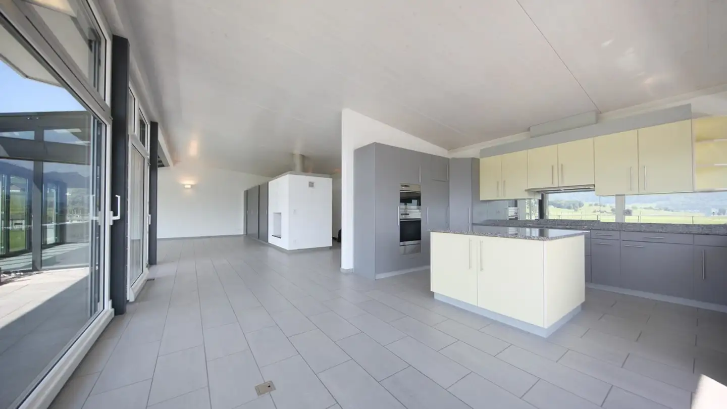 Dachgeschosswohnung mieten - Etzelstrasse, 8856 Tuggen - Foto 4