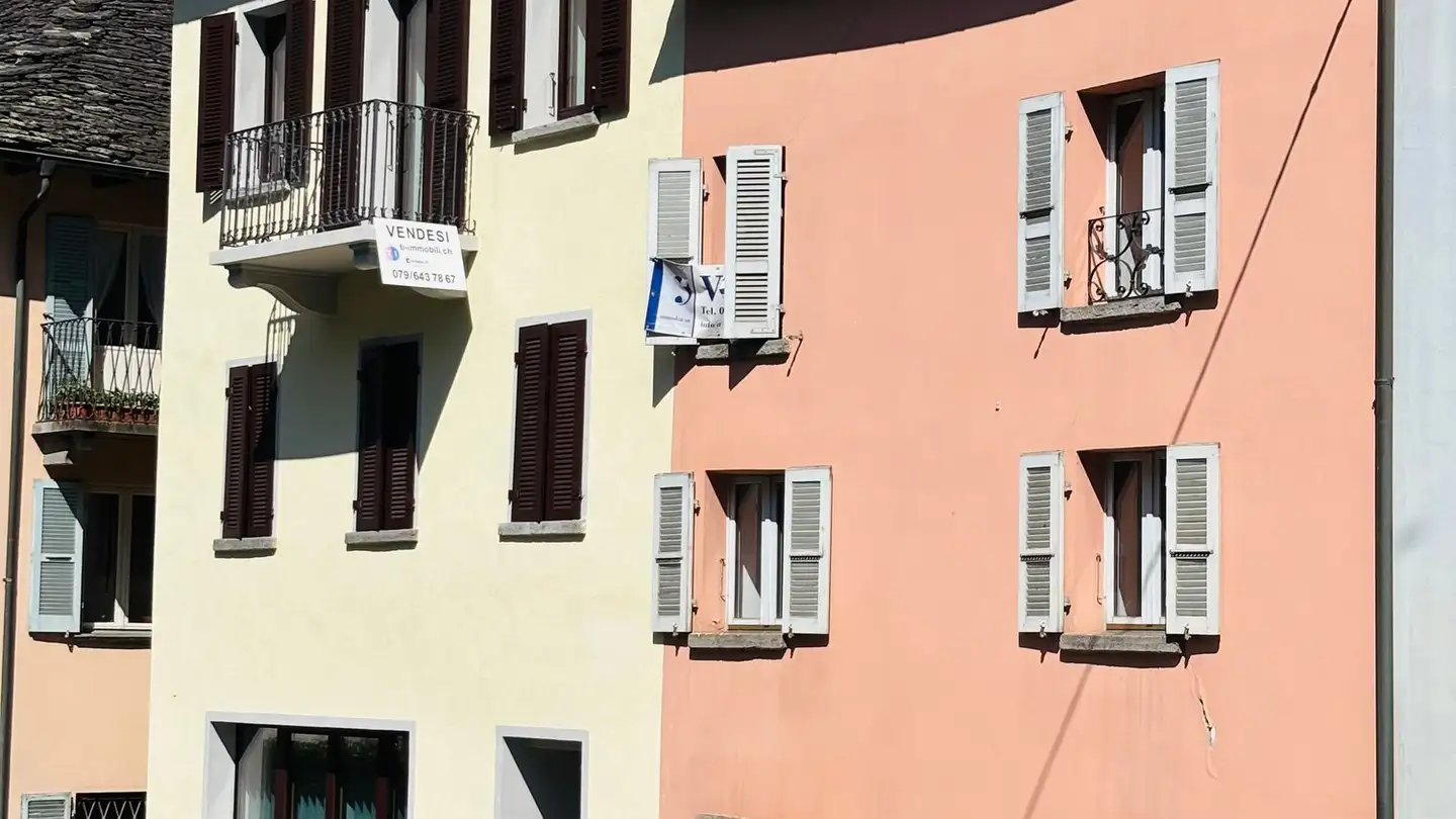 Appartamento in vendita - Piaza 52, 6535 Roveredo GR